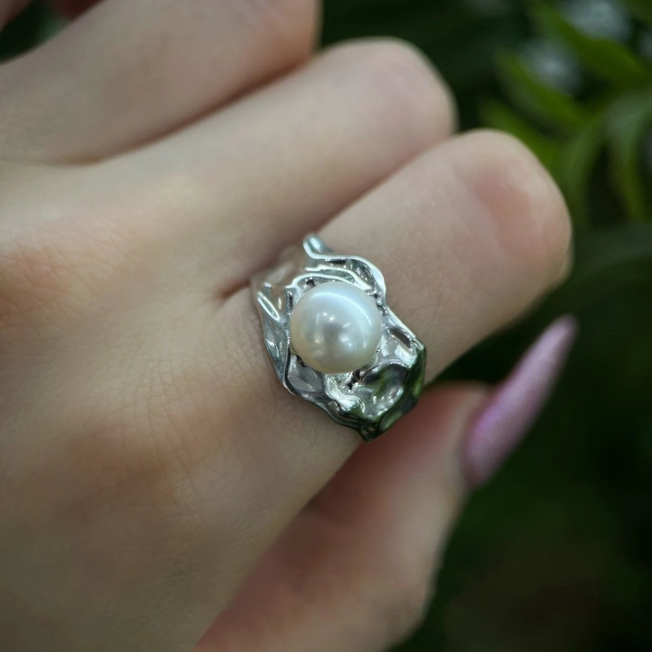 AAA+ White Round pearl handmade chunky Sterling silver ring