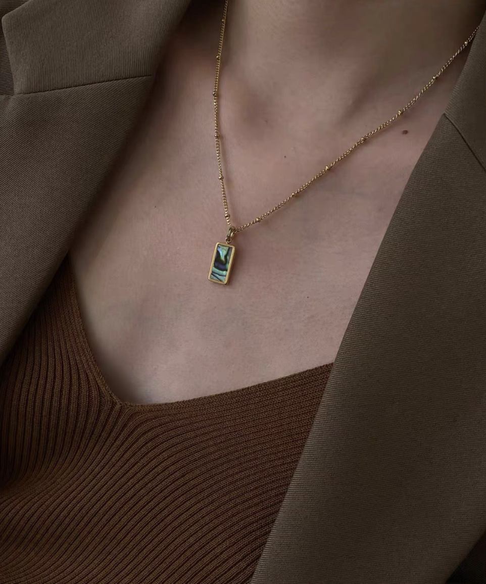 Dainty Square Emerald Charm Choker Necklace Delicate Square Layering Necklace Dangling necklace Gold dangle Minimalist Simple Chain Necklace