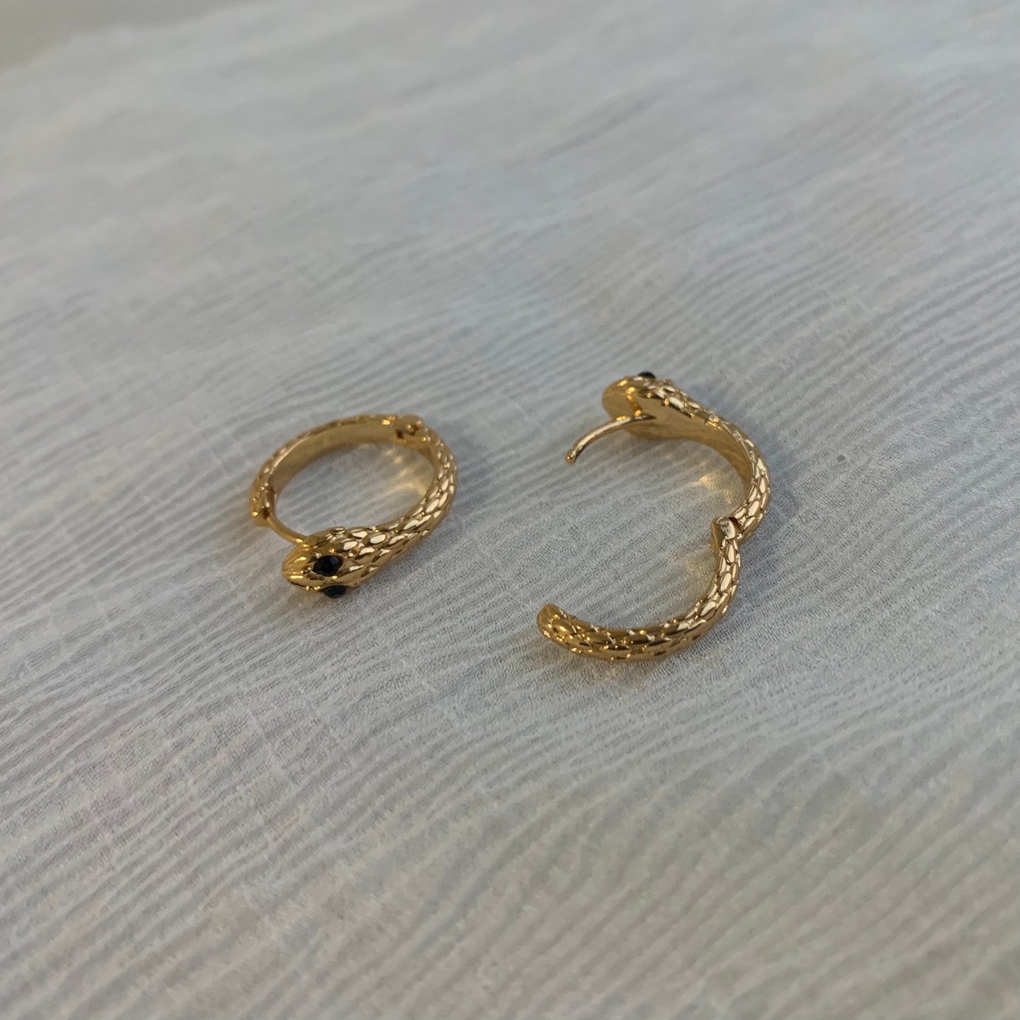 Snake Conch Hoop Earrings - 18k gold plated