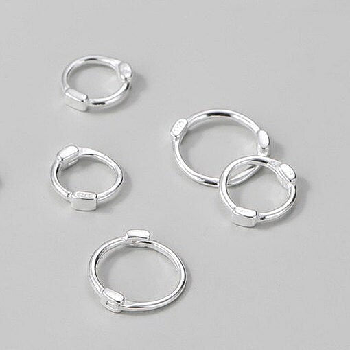 Winziger Creolen-Ohrring, silberner Creolen-Piercing, minimalistischer Ohrring, Helix-Piercing, Helix-Ohrring, Knorpel-Piercing, Knorpel-Ohrring, Geschenk für die beste Freundin