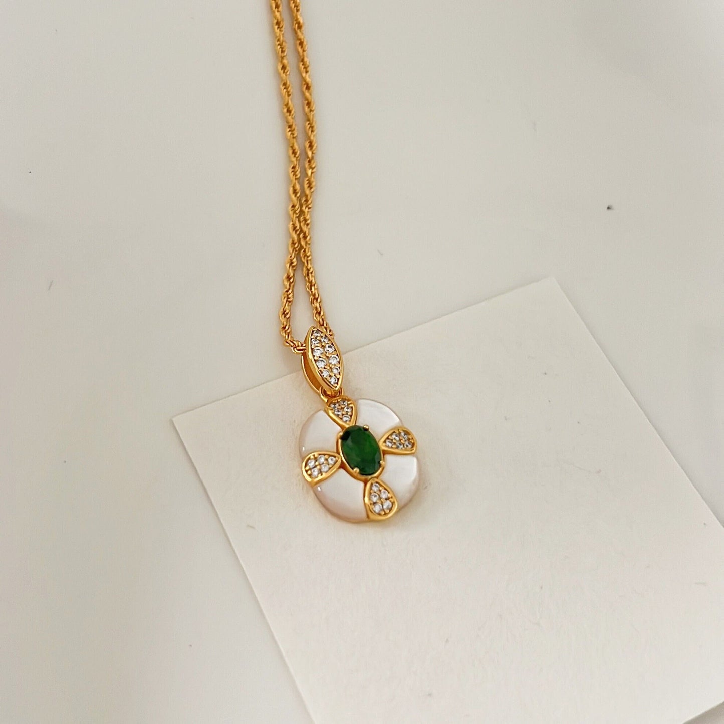 Dainty Emerald Charm Choker Necklace Delicate Square Layering Necklace Dangling necklace Gold dangle Minimalist necklace Simple Rope Chain